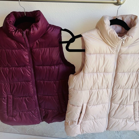 NEW Old Navy Puffer Vest - Picture 6 of 6